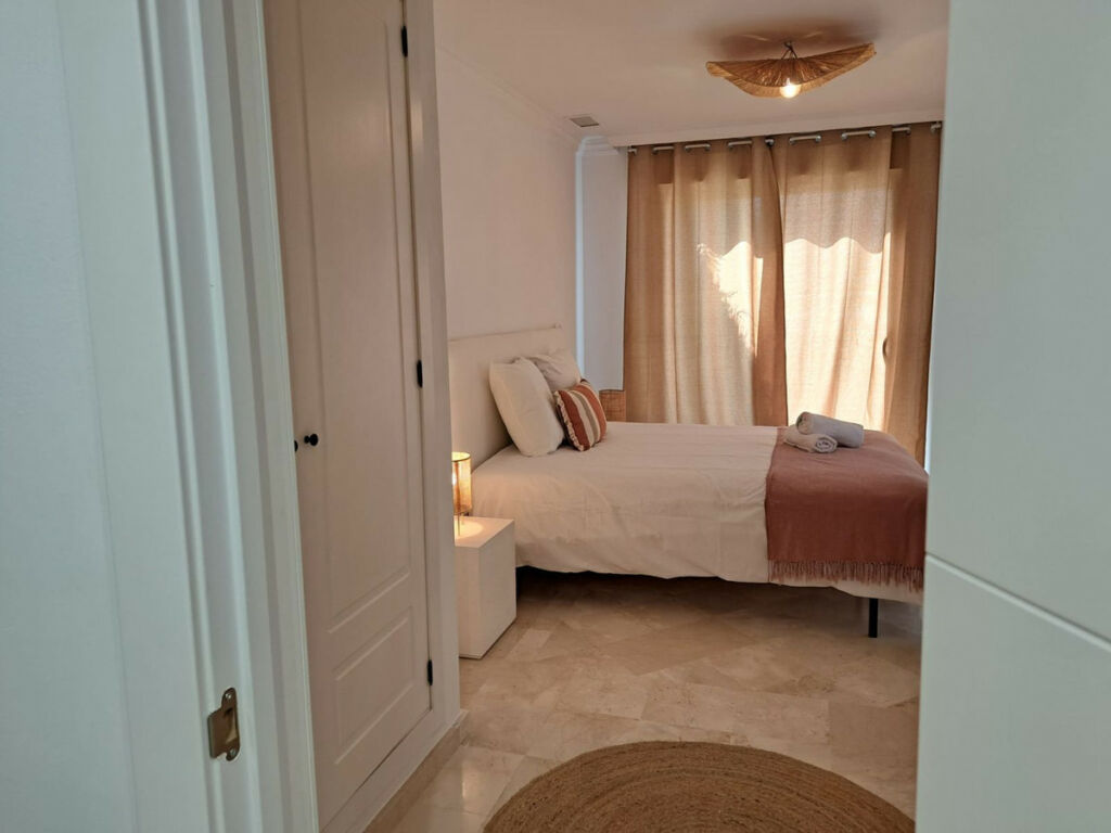Ground Floor Apartment Benahavís Málaga - image 16