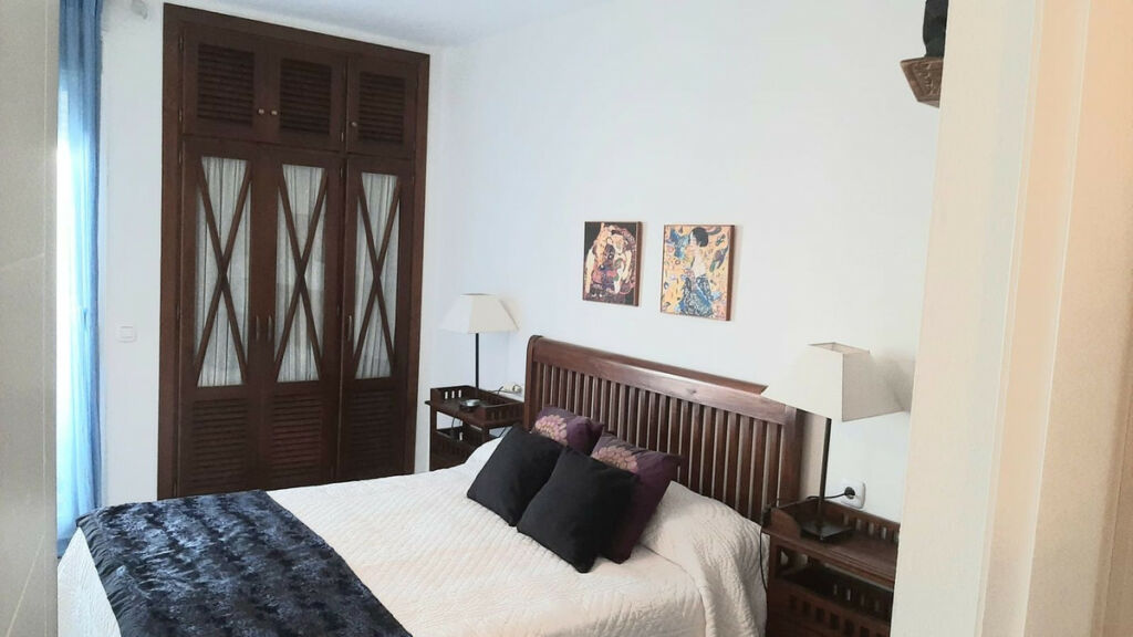 Middle Floor Apartment Estepona Málaga - image 16