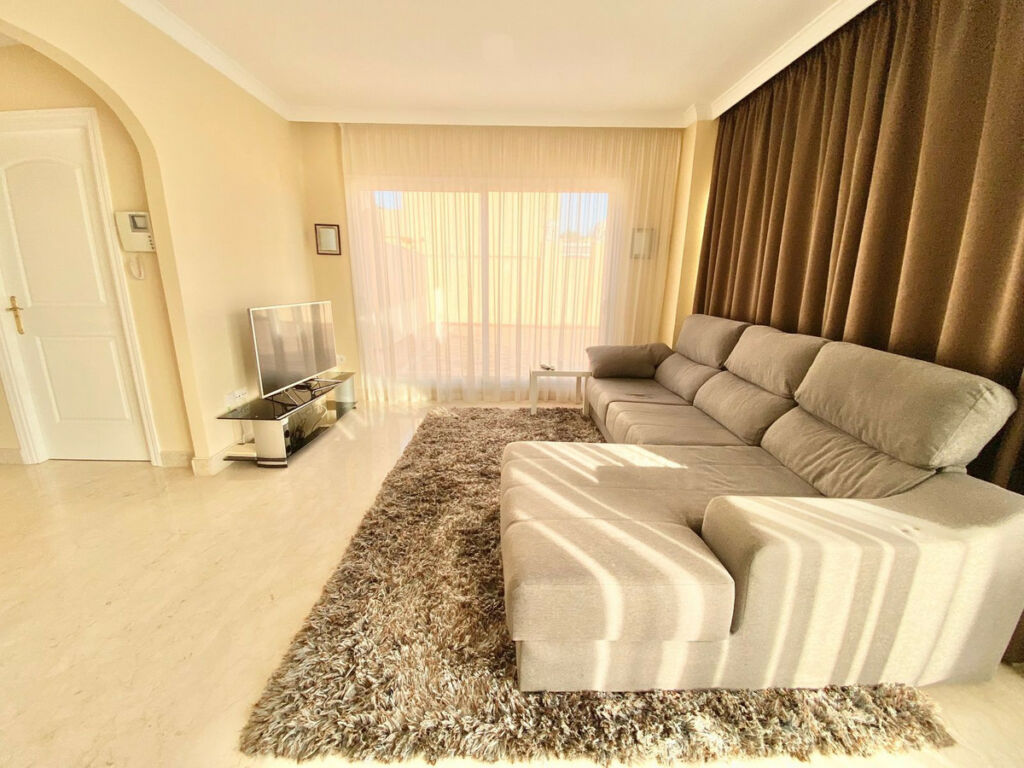 Penthouse Duplex Elviria Málaga - image 16