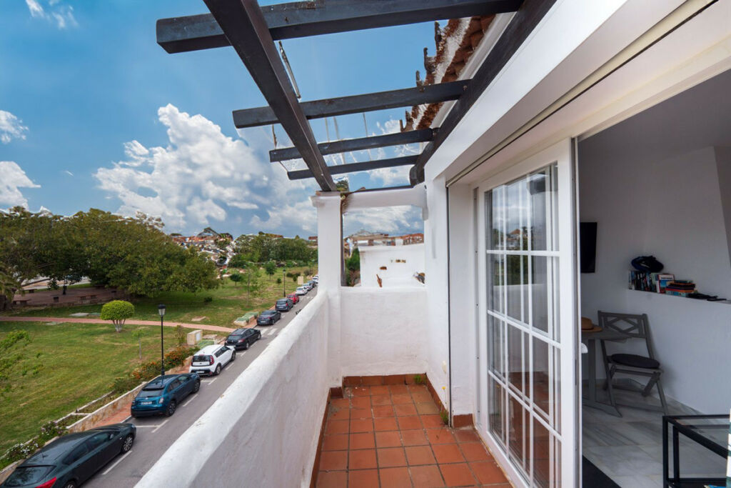 Penthouse La Duquesa Málaga - image 16