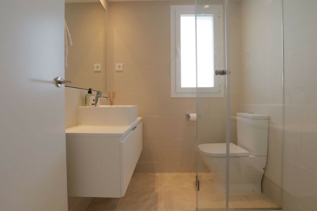 Ground Floor Apartment El Paraiso Málaga - image 16