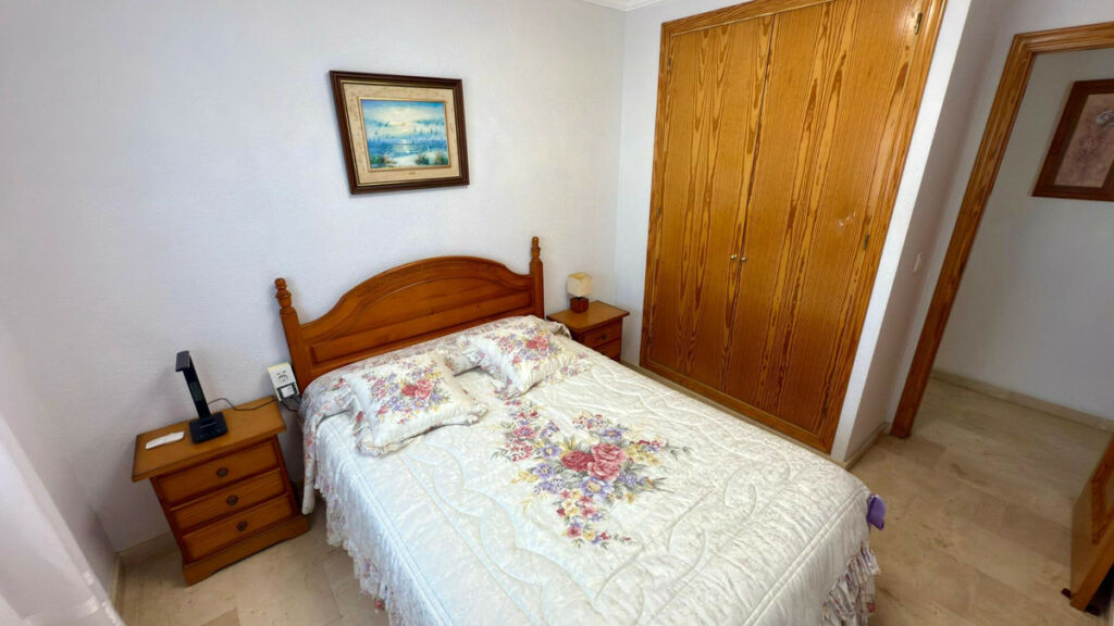 Middle Floor Apartment Benidorm Alicante - image 16