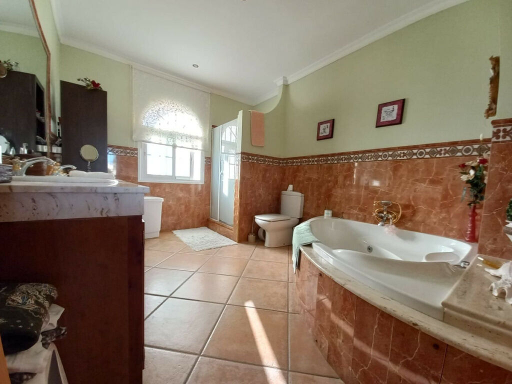 Semi-Detached House San Pedro de Alcántara Málaga - image 16