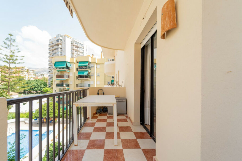 Middle Floor Apartment Torreblanca Málaga - image 16