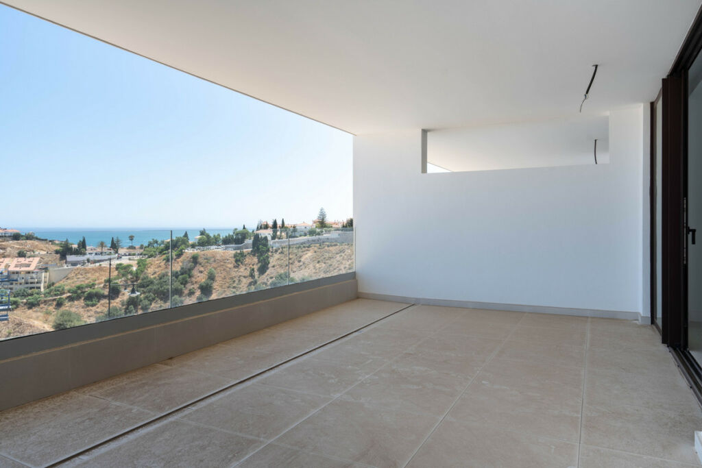 Middle Floor Apartment Fuengirola Málaga - image 16