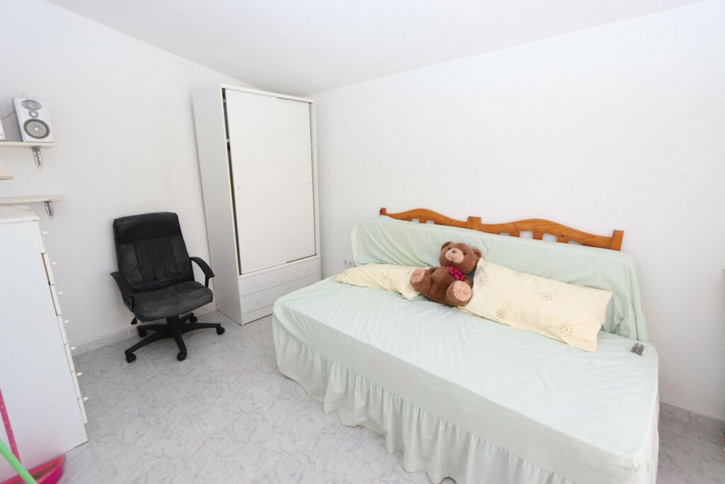 Detached Villa Playa Flamenca Alicante - image 14