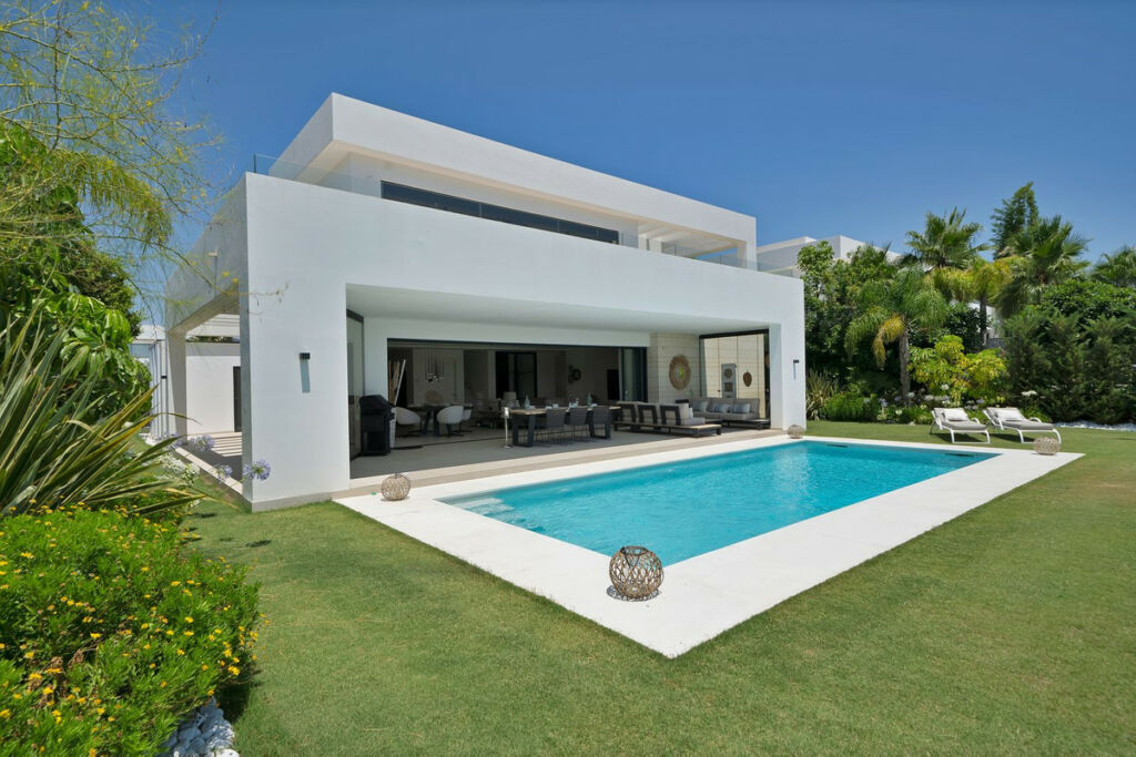 Detached Villa La Cala Golf Málaga - image 6