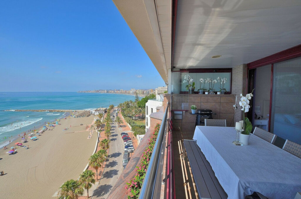 Penthouse Carvajal Málaga - image 16