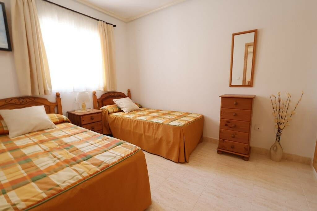 Bungalow Punta Prima Alicante - image 16