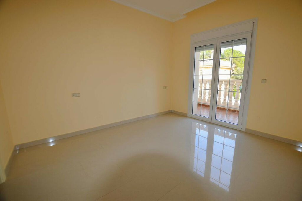 Detached Villa Cabo Roig Alicante - image 16