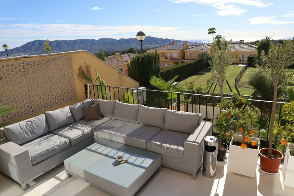 Detached Villa La Nucia Alicante - image 16