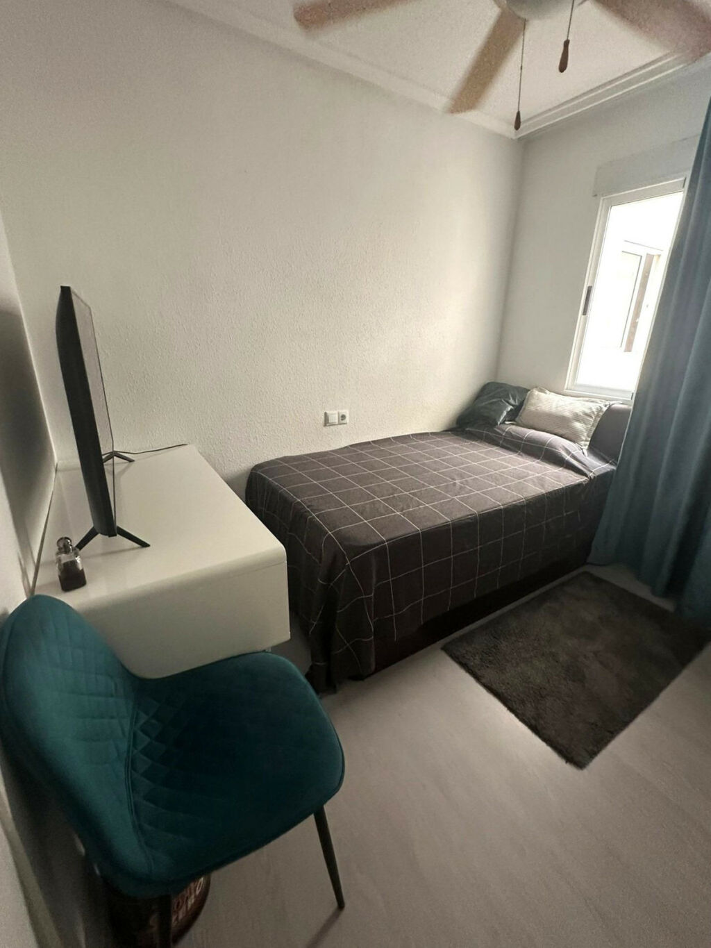 Middle Floor Apartment Torrevieja Alicante - image 16