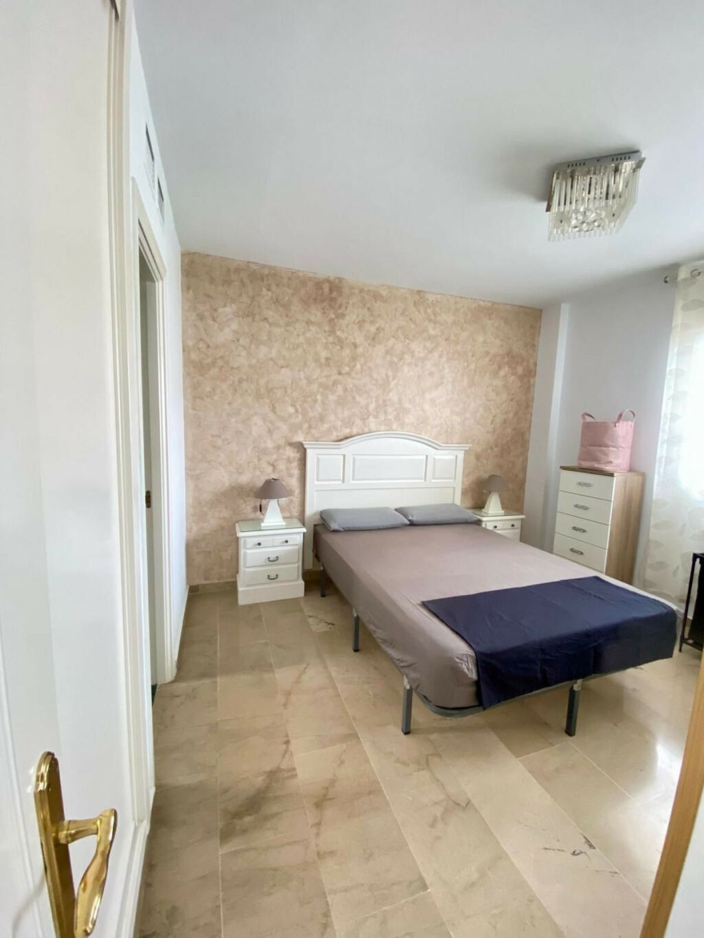 Middle Floor Apartment Estepona Málaga - image 16