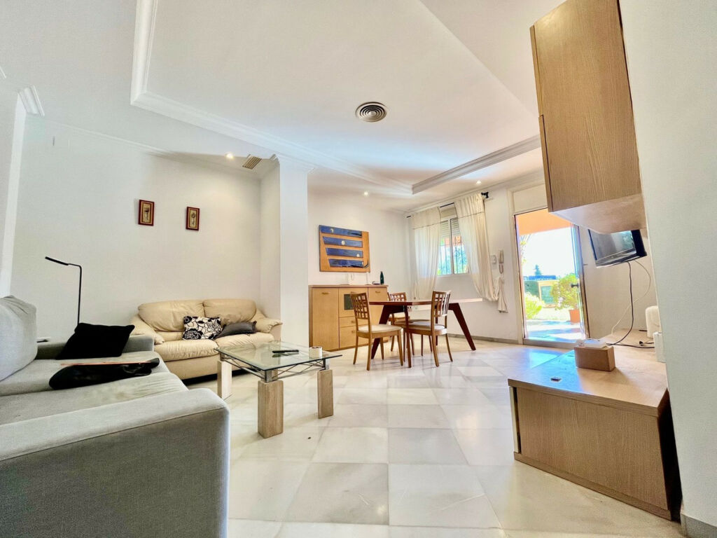 Ground Floor Apartment Puerto Banús Málaga - image 16