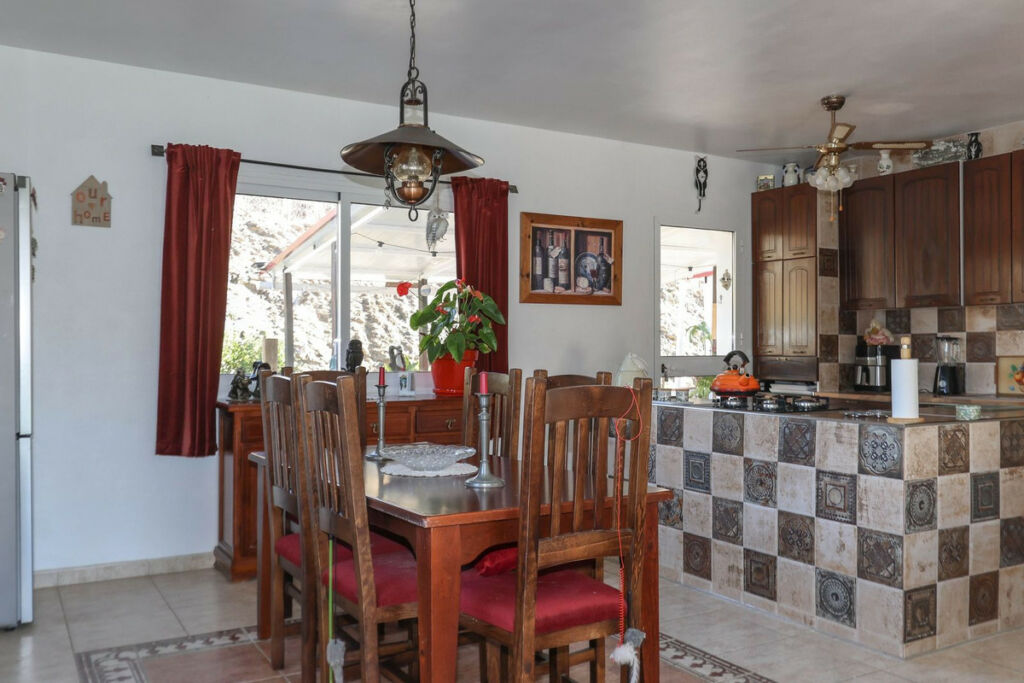 Detached Villa Tolox Málaga - image 16