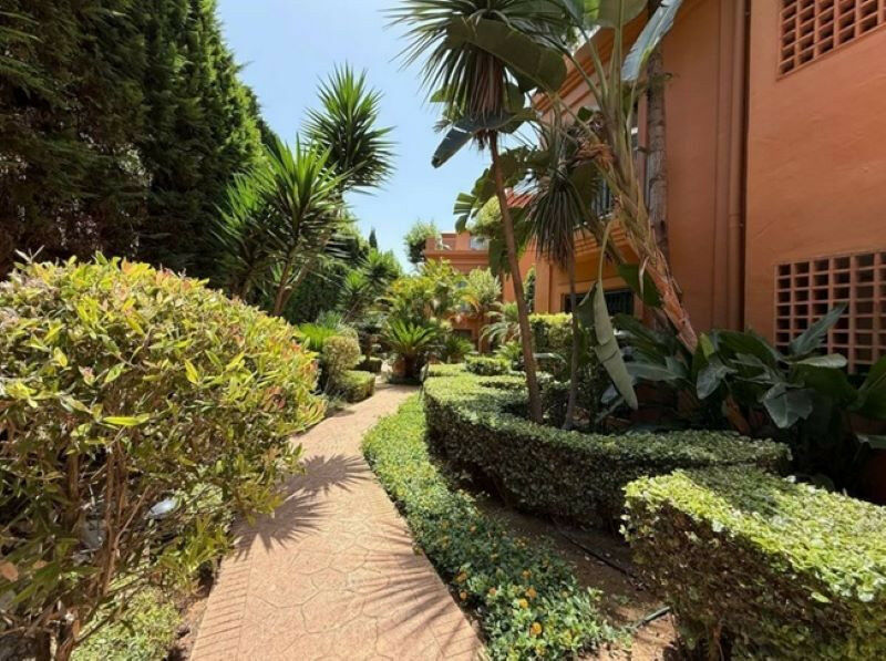 Ground Floor Apartment Estepona Málaga - image 16