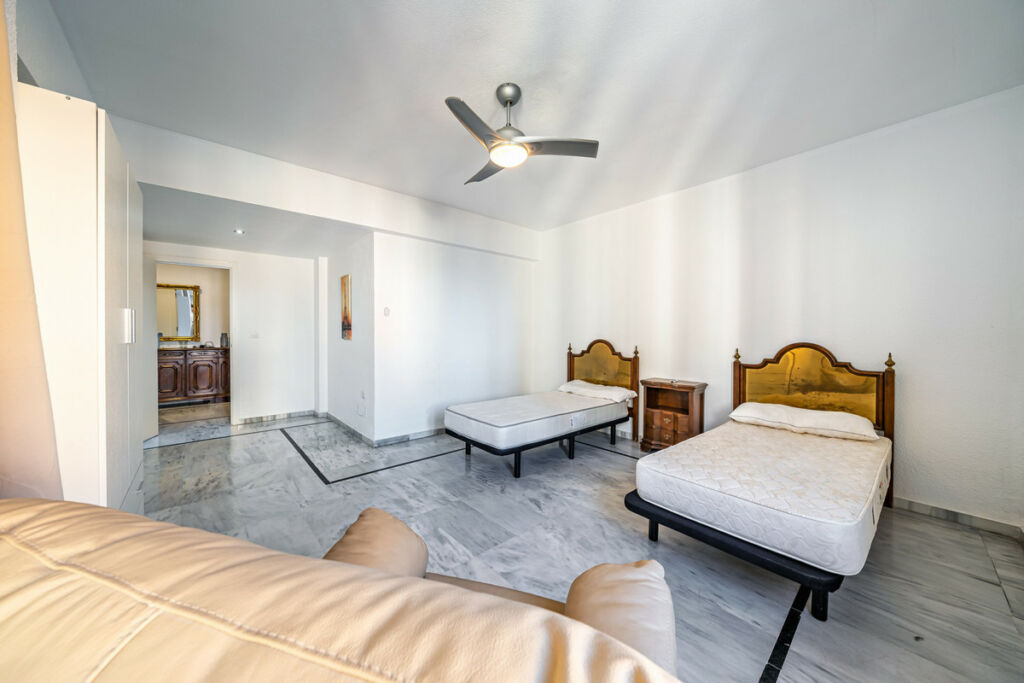 Middle Floor Apartment Málaga Centro Málaga - image 16