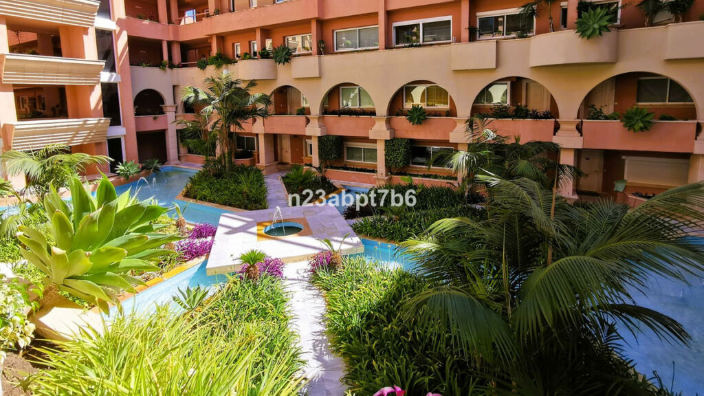 Middle Floor Apartment Nueva Andalucía Málaga - image 16