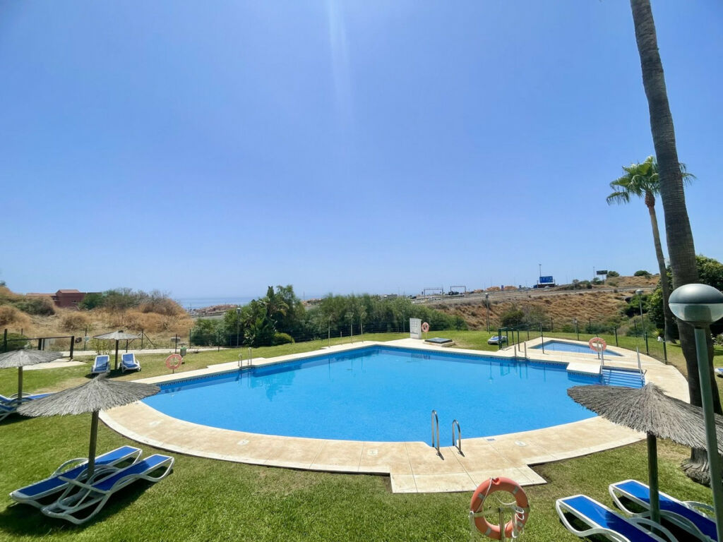 Middle Floor Apartment Riviera del Sol Málaga - image 16