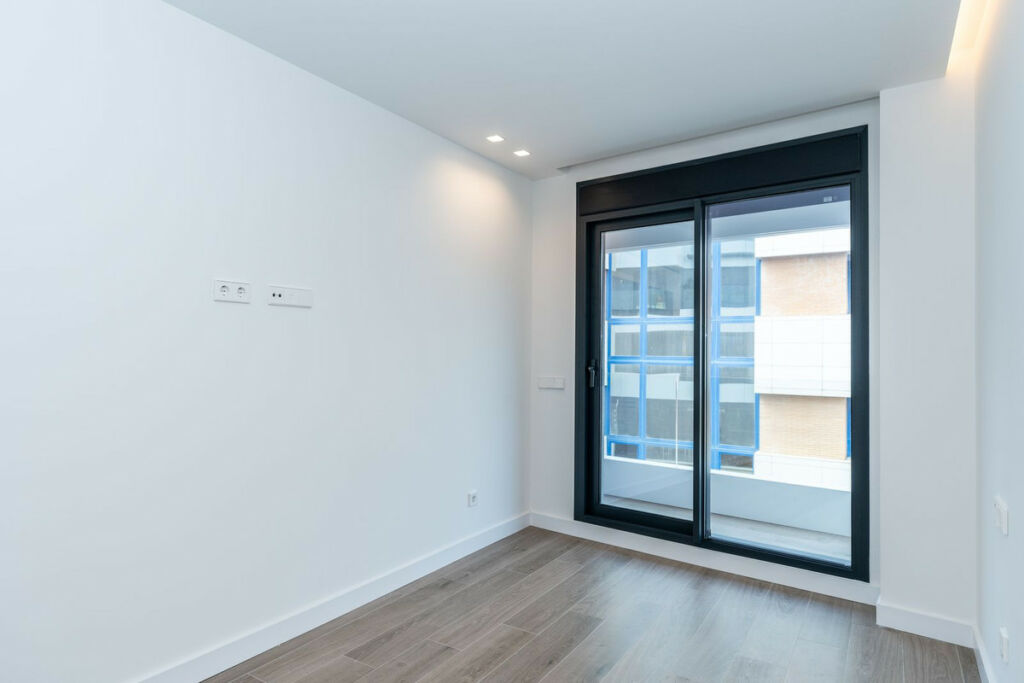 Middle Floor Apartment Fuengirola Málaga - image 10
