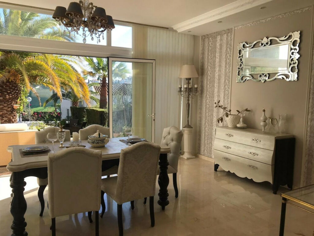 Townhouse Riviera del Sol Málaga - image 16