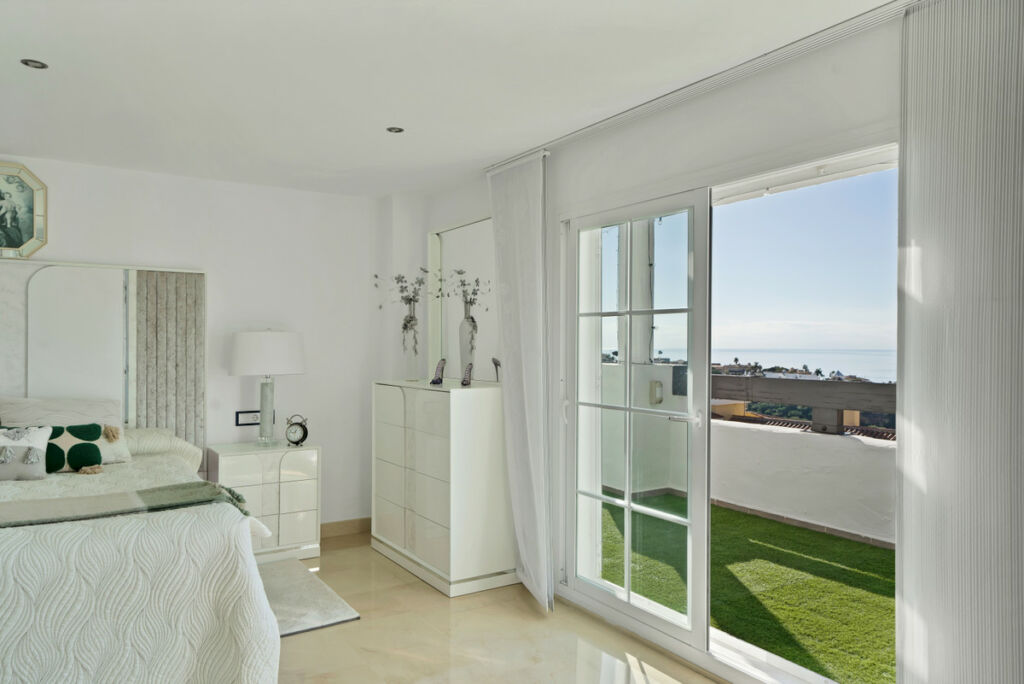 Penthouse Benalmadena Málaga - image 18