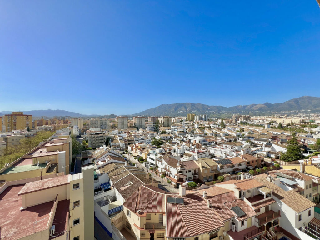 Penthouse Fuengirola Málaga - image 17