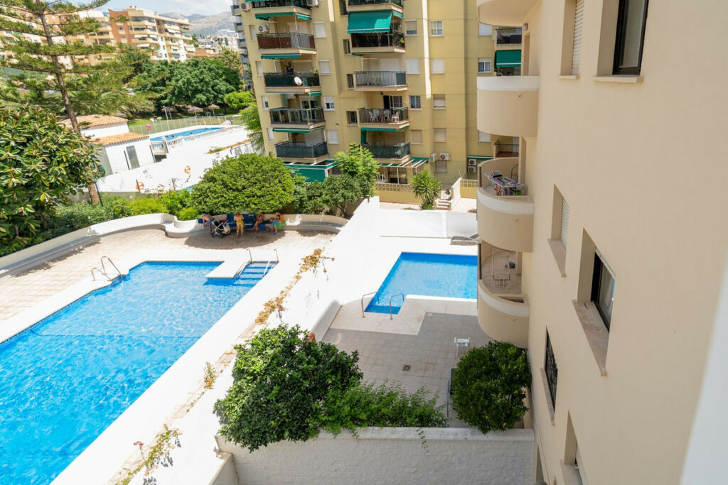 Middle Floor Apartment Torreblanca Málaga - image 17