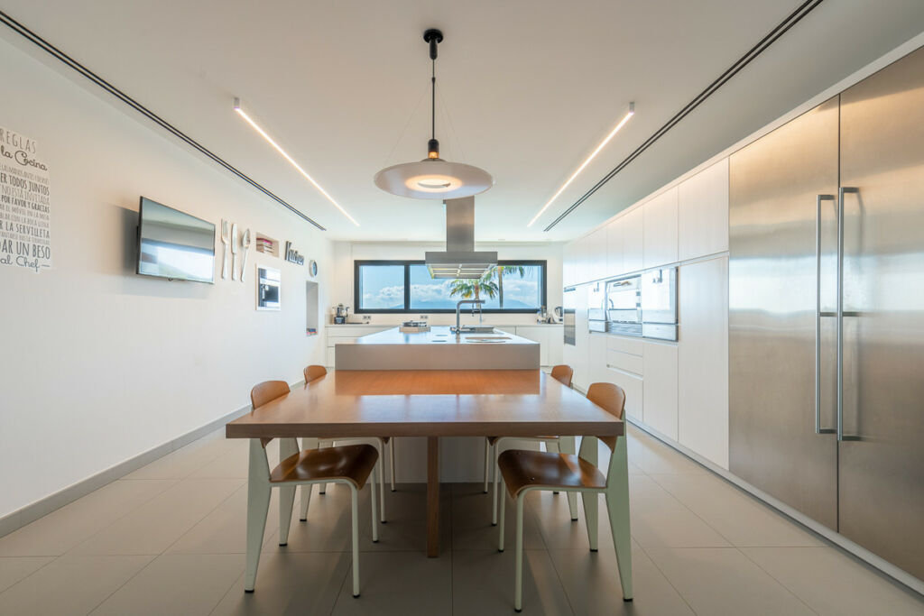 Detached Villa Málaga Este Málaga - image 17