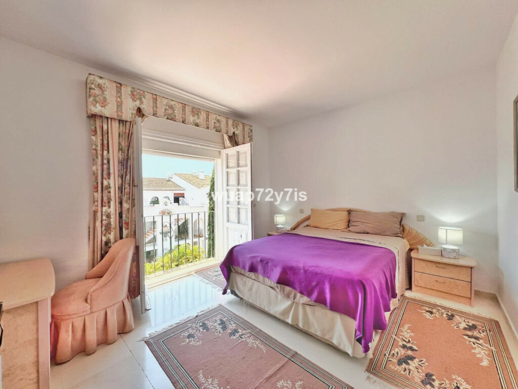 Top Floor Apartment El Presidente Málaga - image 17