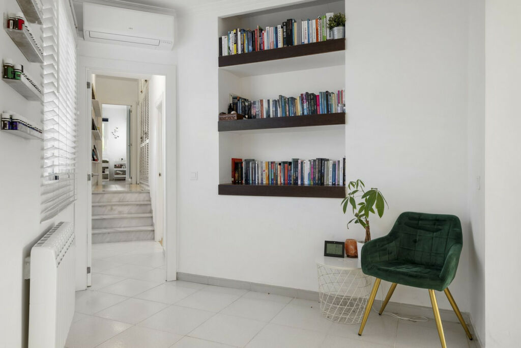 Detached Villa Alhaurín el Grande Málaga - image 17