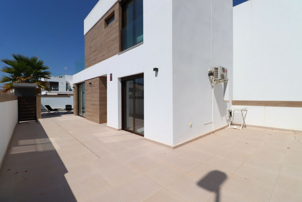 Detached Villa Benijofar Alicante - image 17