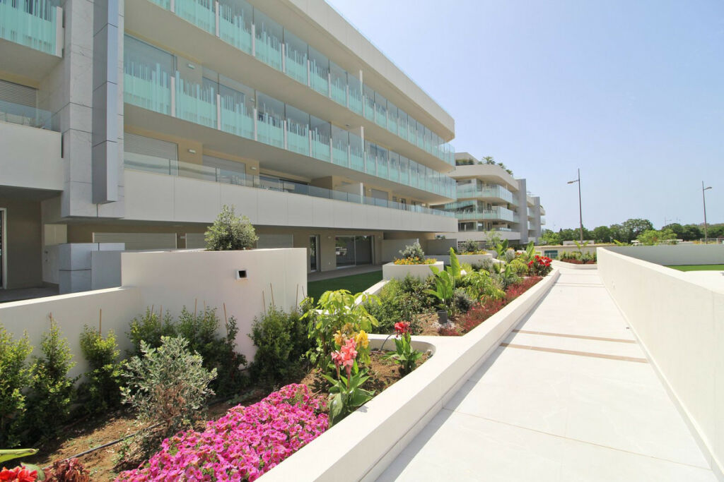 Middle Floor Apartment San Pedro de Alcántara Málaga - image 17