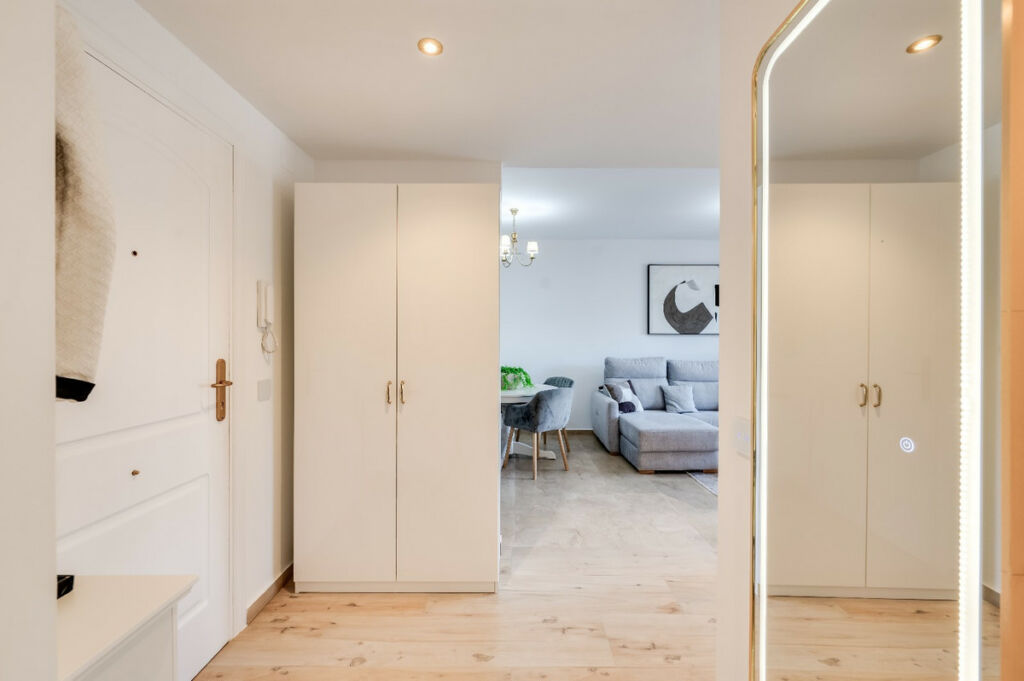 Middle Floor Apartment La Duquesa Málaga - image 18