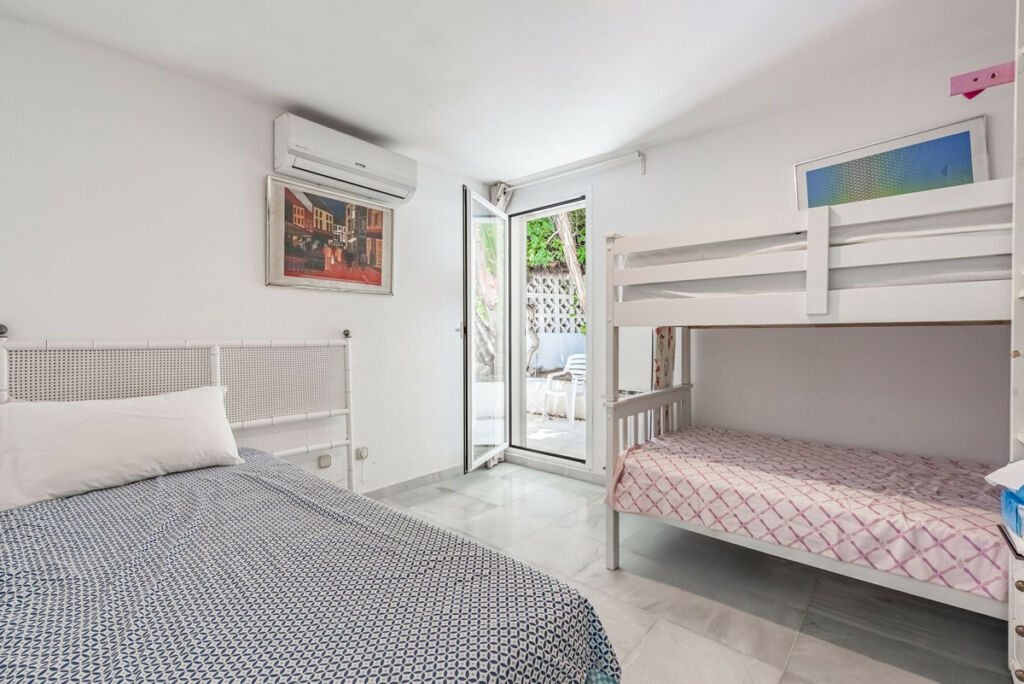 Semi-Detached House Los Monteros Málaga - image 17