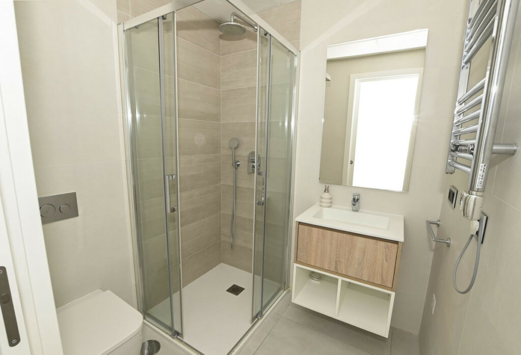 Middle Floor Apartment Benidorm Alicante - image 17