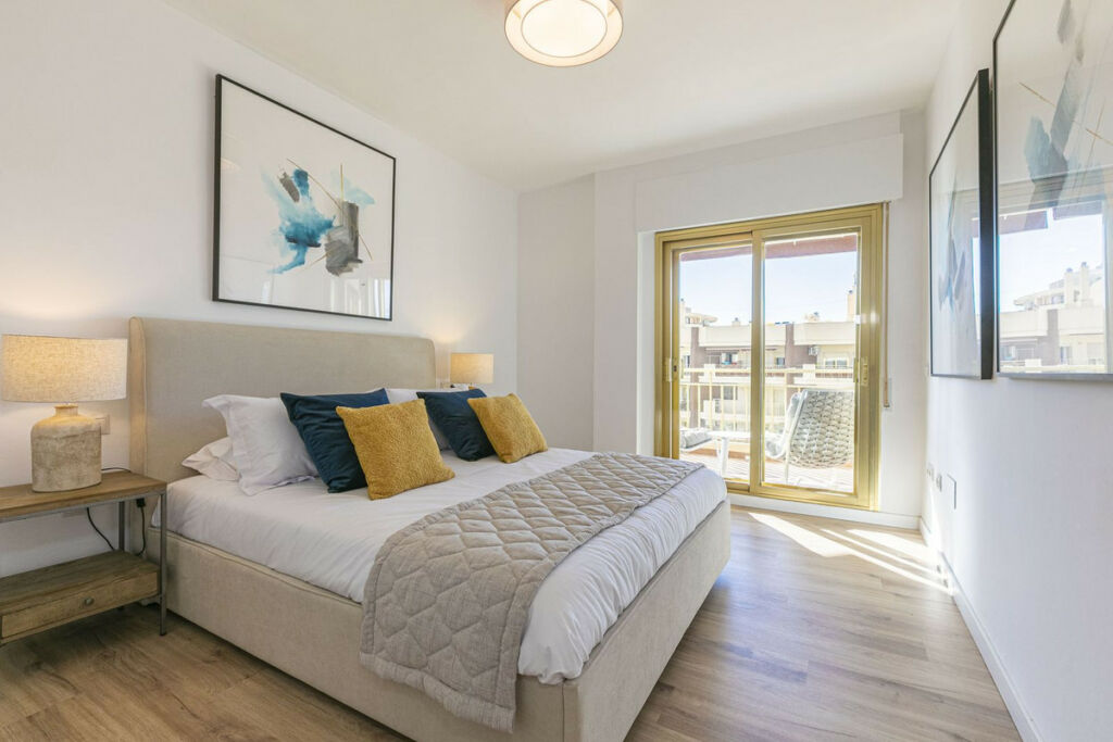 Top Floor Apartment Fuengirola Málaga - image 17