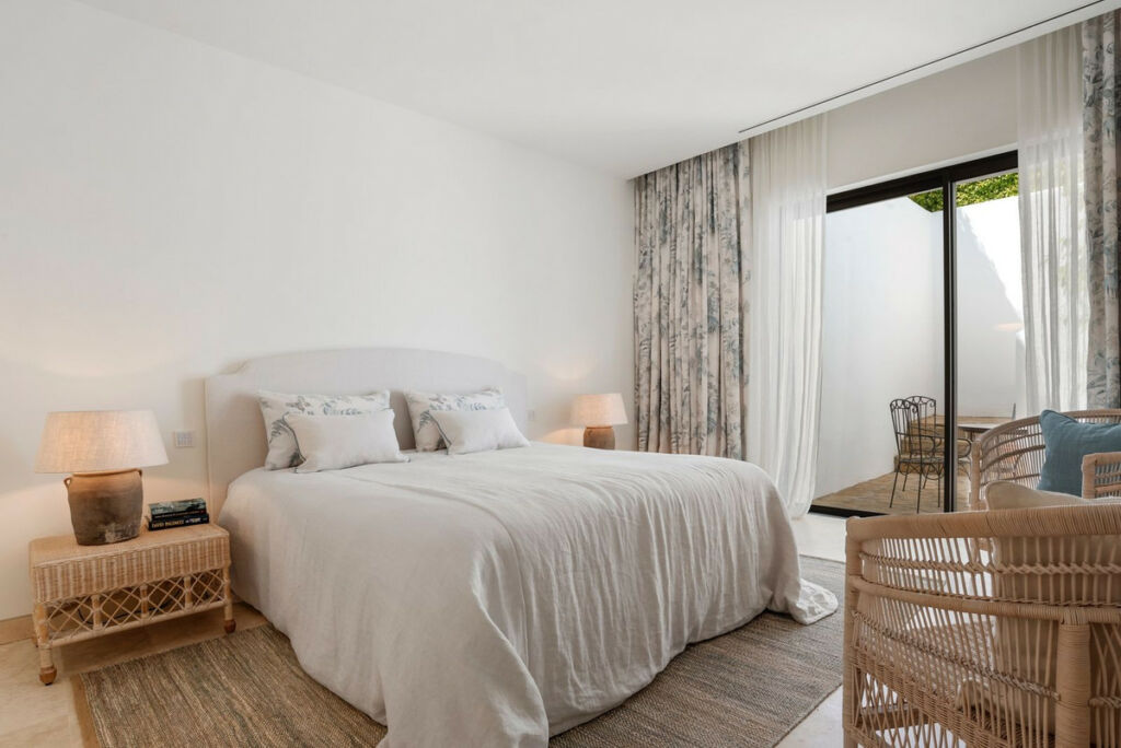 Detached Villa Casares Málaga - image 17
