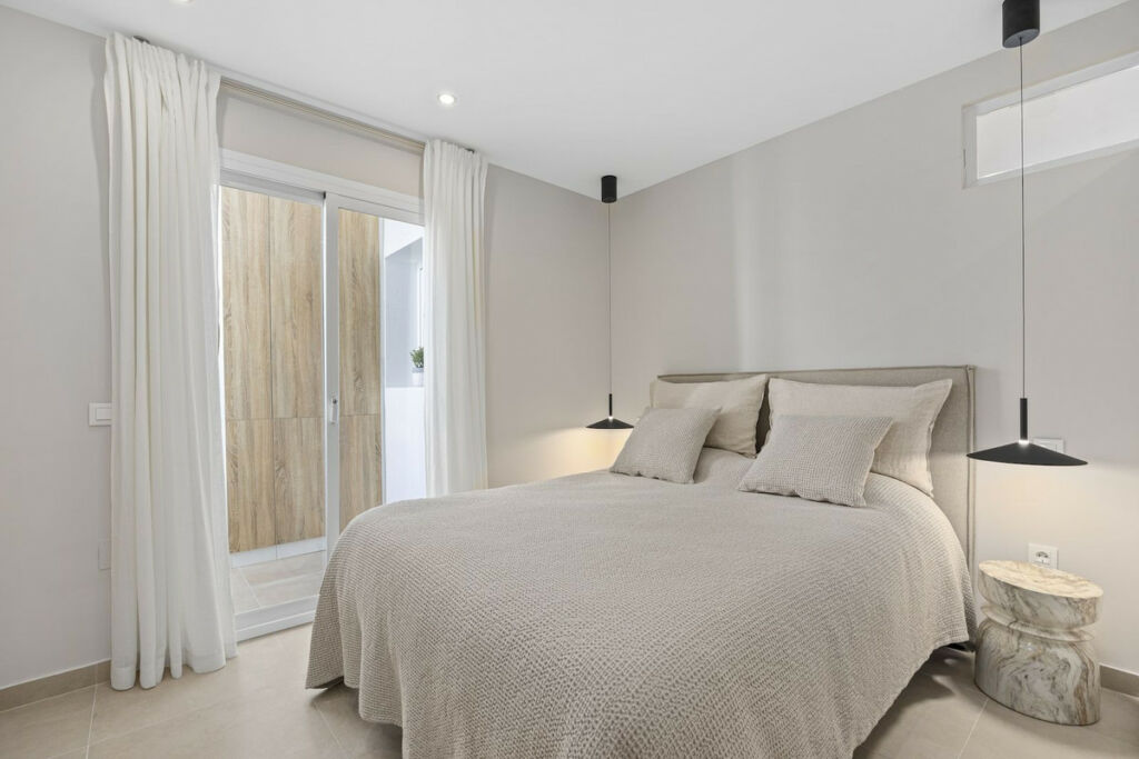 Penthouse Nueva Andalucía Málaga - image 18