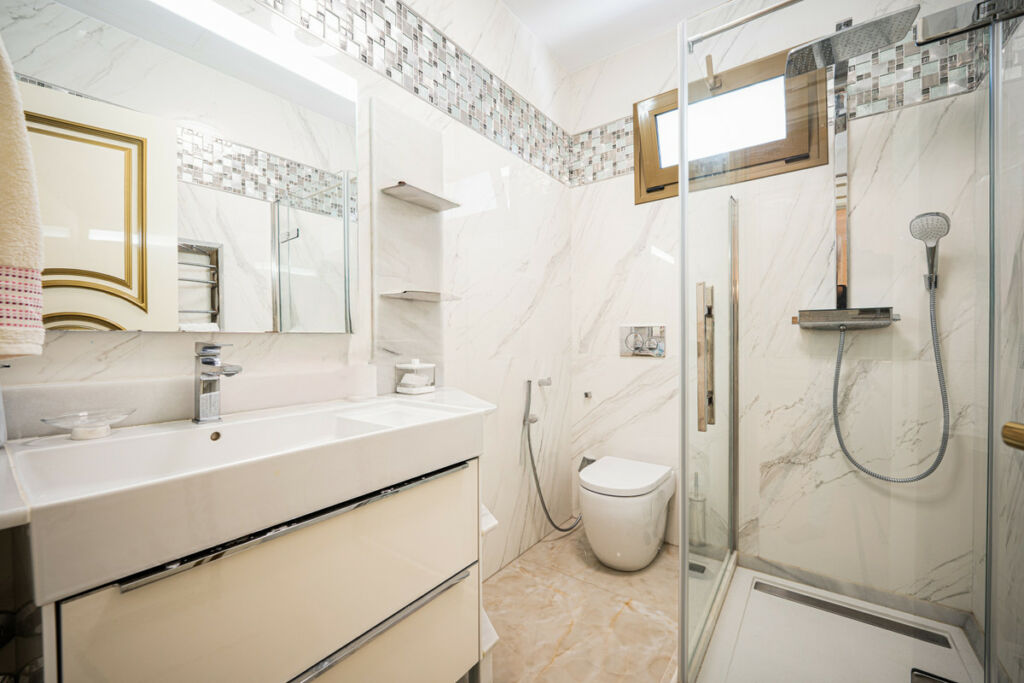 Detached Villa Marbella Málaga - image 17