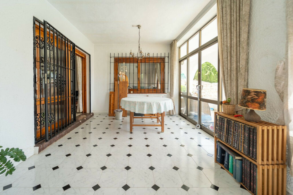 Detached Villa Torremuelle Málaga - image 17