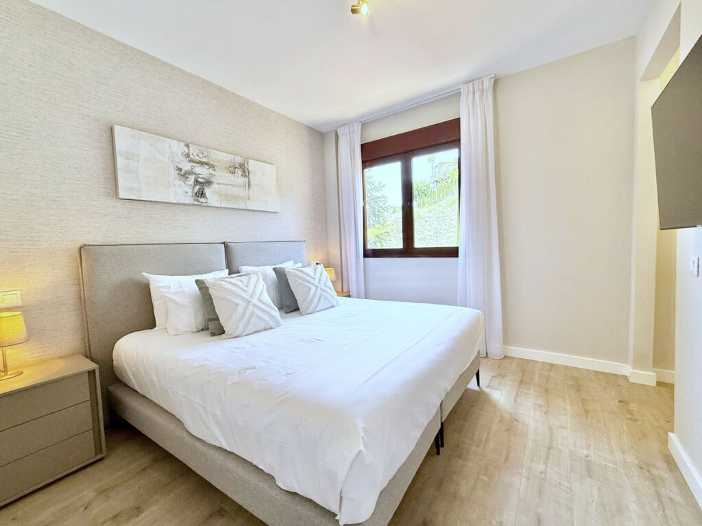 Top Floor Apartment Benahavís Málaga - image 17