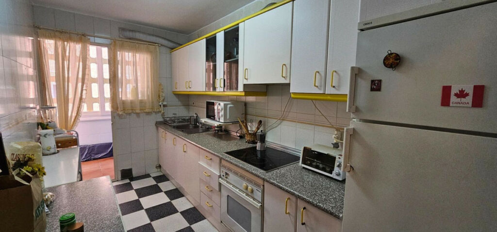 Middle Floor Apartment Los Boliches Málaga - image 17