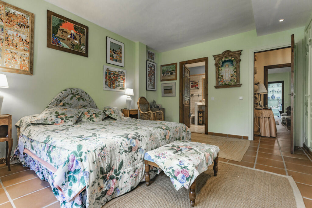 Detached Villa Sotogrande Cádiz - image 21