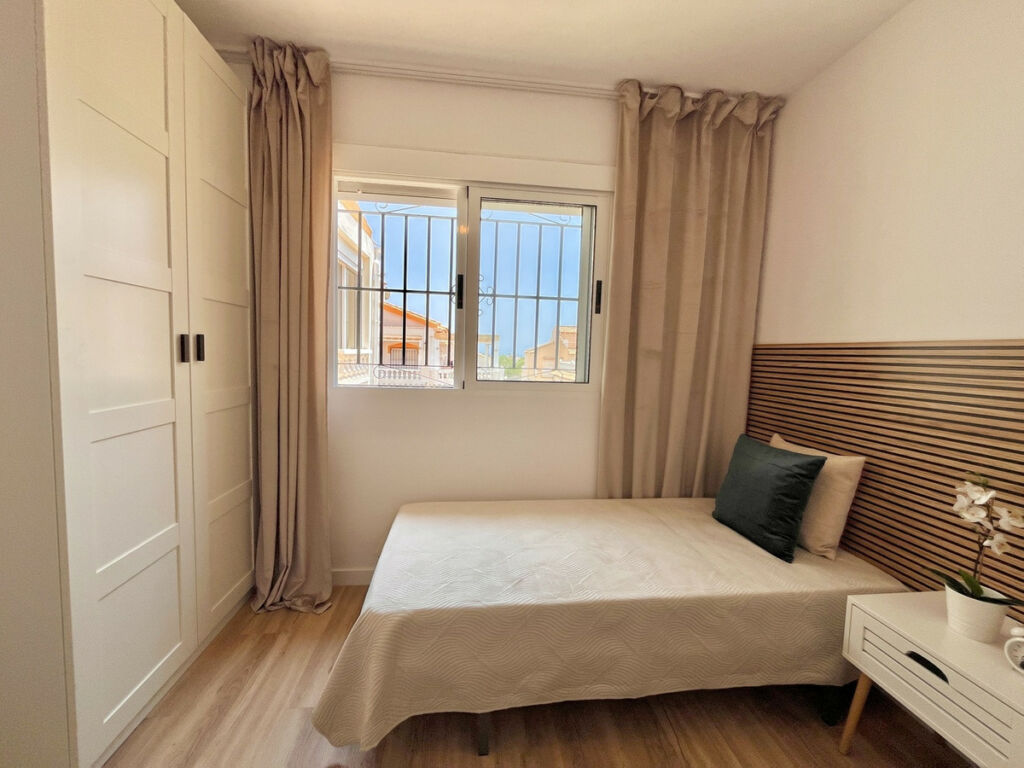 Townhouse Playa Flamenca Alicante - image 17