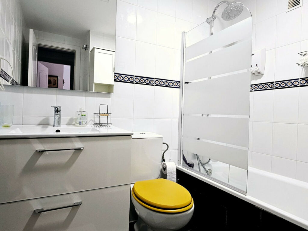 Middle Floor Apartment Casares Playa Málaga - image 21