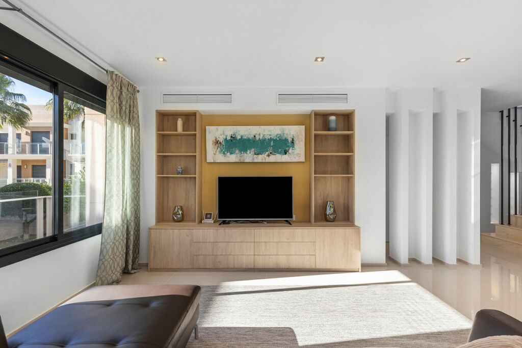 Detached Villa La Zenia Alicante - image 17
