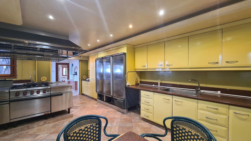 Detached Villa Cabopino Málaga - image 17