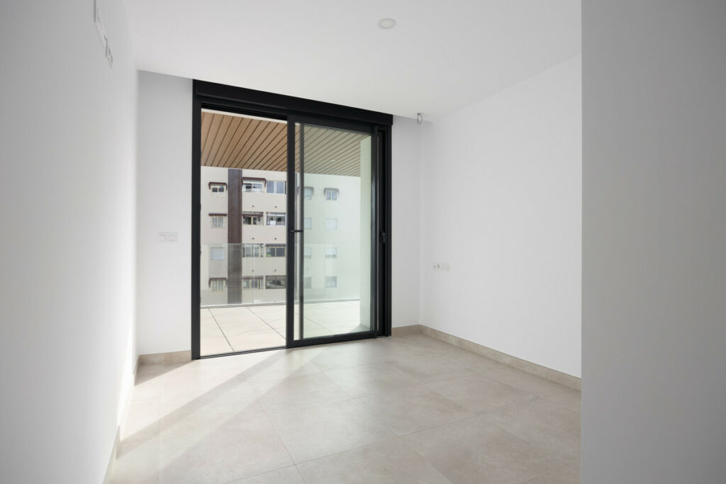 Middle Floor Apartment Fuengirola Málaga - image 17