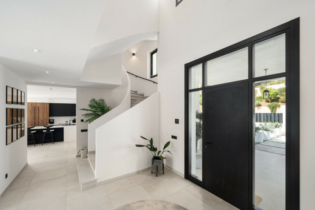 Detached Villa Elviria Málaga - image 17